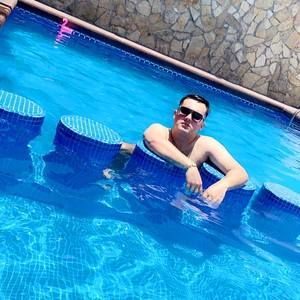 Meet your Posher, Willy